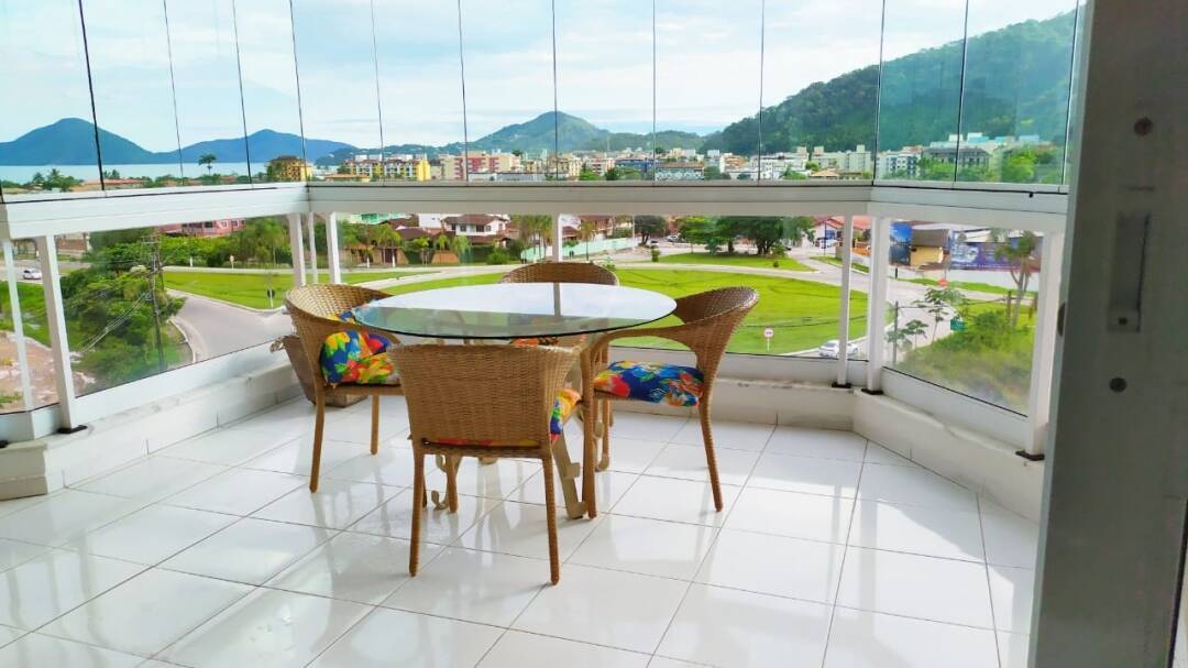 Apartamento com vista mar no itaguá. 2 dormitórios, 01 suíte