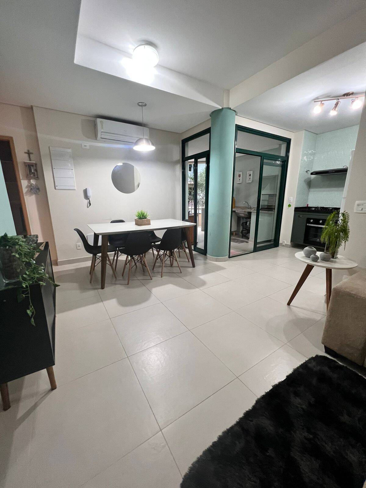 Apartamento - 2 suítes - R$ 1.600.000 - Praia Grande - Ubatuba