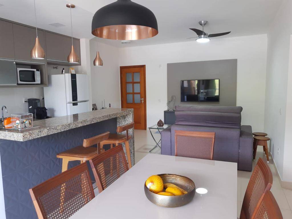 Apartamento - 2 dormitórios - R$ 850.000 - praia das Toninhas - Ubatuba