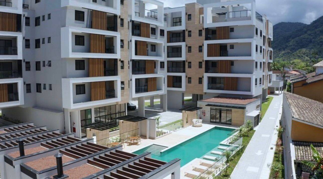 Apartamento lindo novissímo.Condomínio  Pé na Areia. Enseada