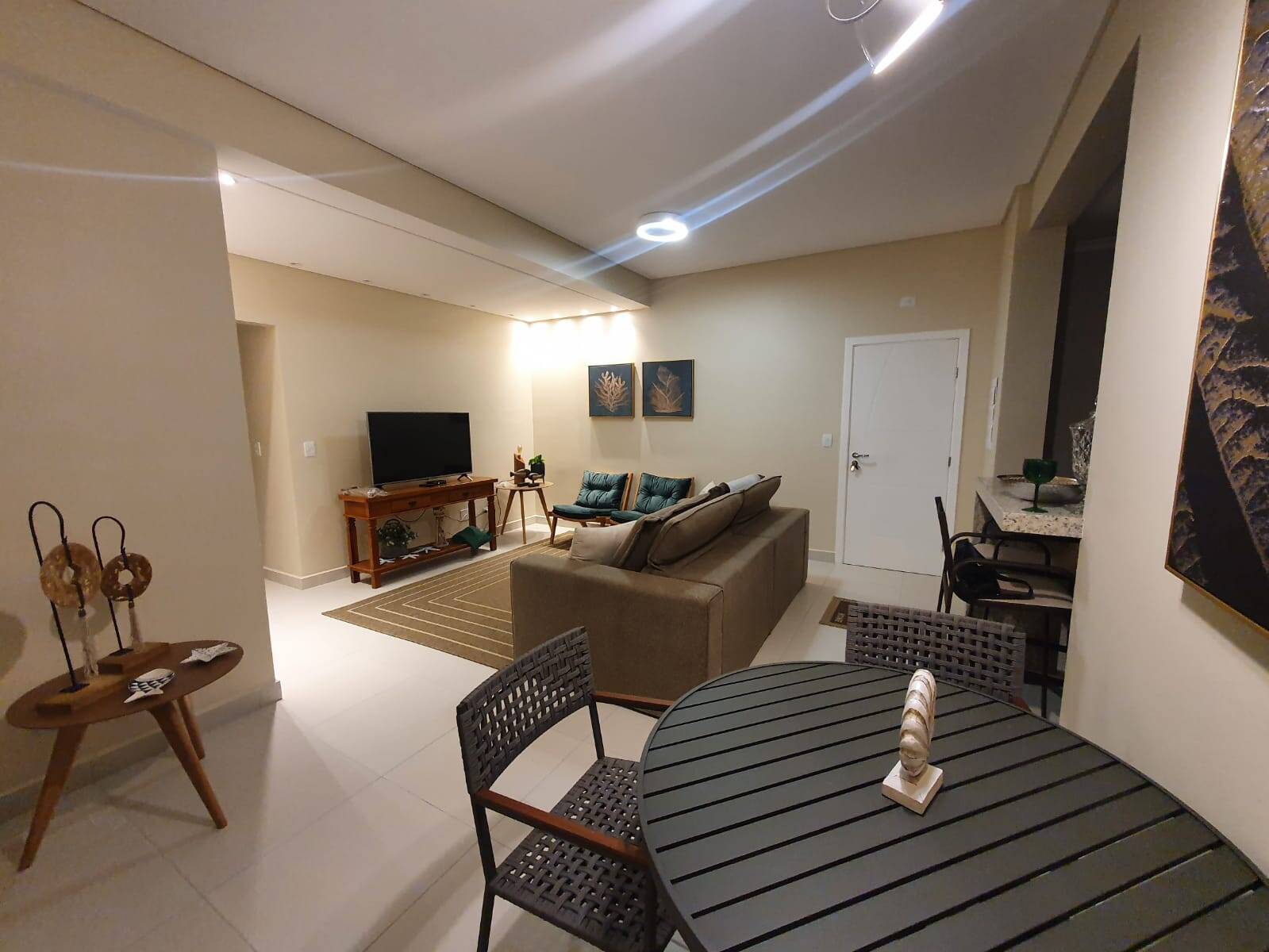Apartamento - 3 dormitórios - R$ 2.300.000 - Praia Grande - Ubatuba