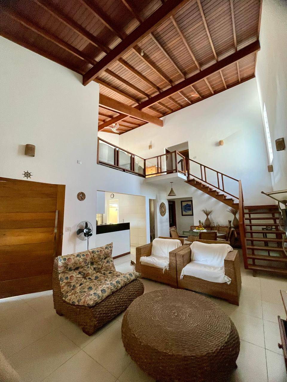 Casa - 4 Dormitórios - R$ 1.700.000 - Praia das Toninhas - Ubatuba SP