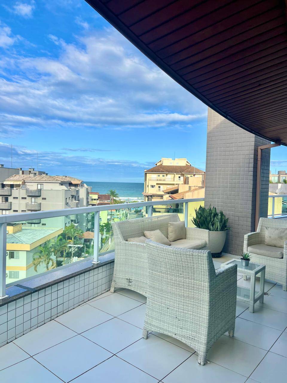 Cobertura - 4 Dormitórios - R$ 3.800.000 - Praia Grande - Ubatuba SP