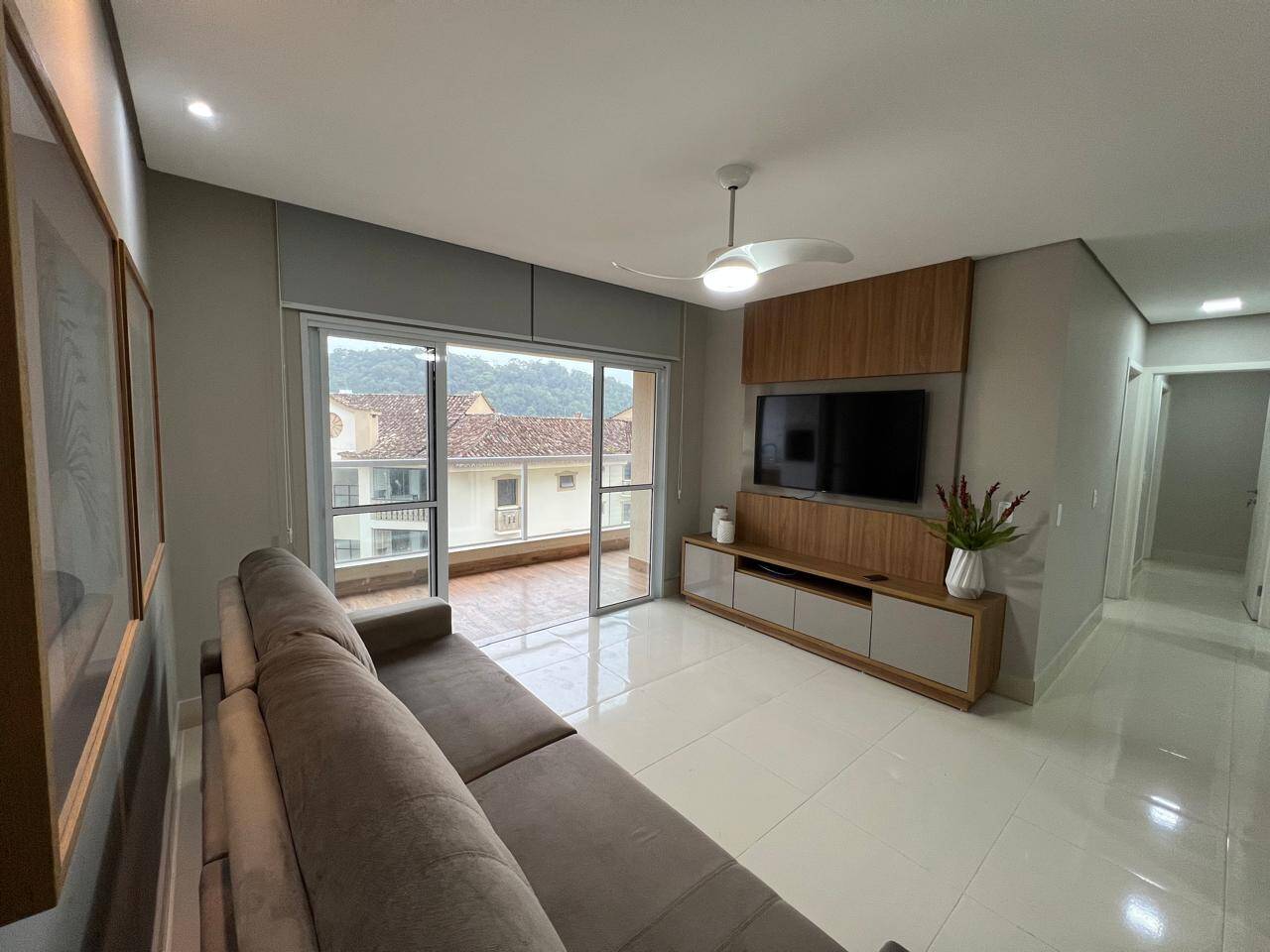 Apartamento - 3 suítes - R$ 1.200.000 - Praia das Toninhas Ubatuba SP