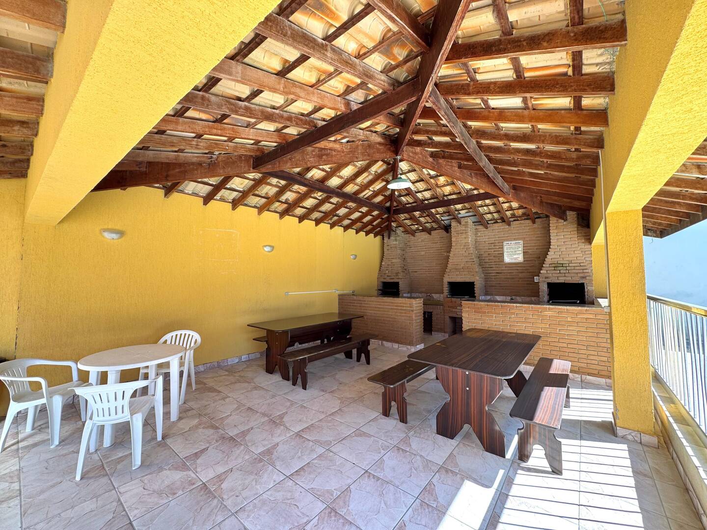 Cobertura - 3 Dormitórios  - R$ 950.000 - Praia Grande - Ubatuba SP