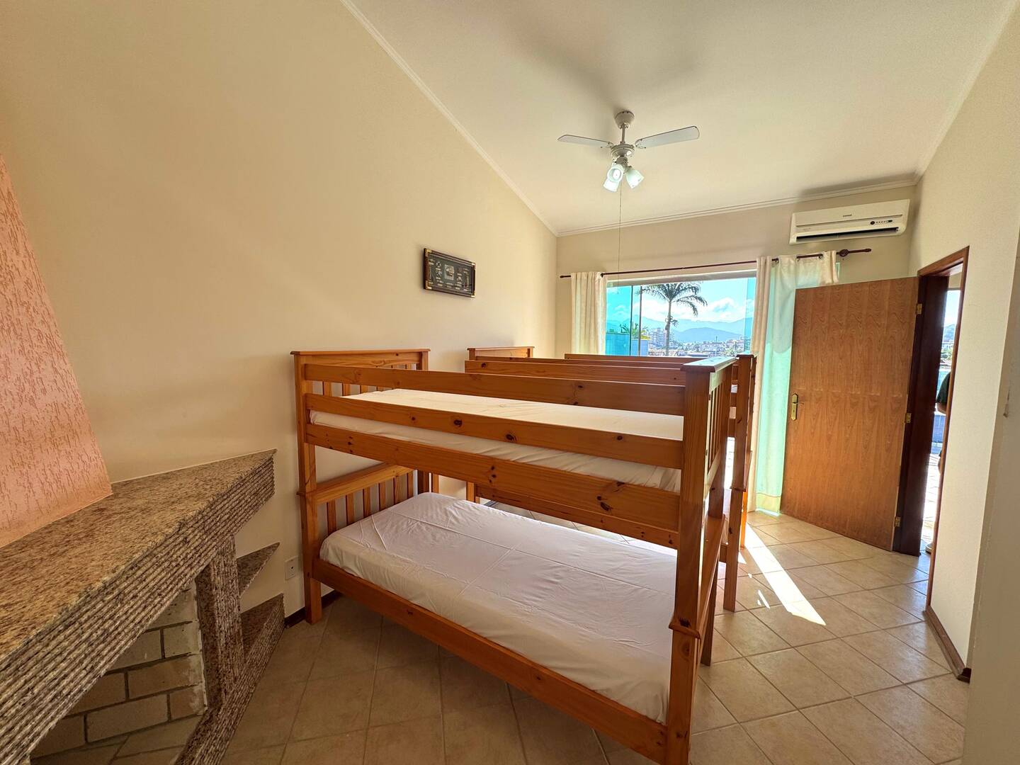 Cobertura - 3 Dormitórios  - R$ 950.000 - Praia Grande - Ubatuba SP