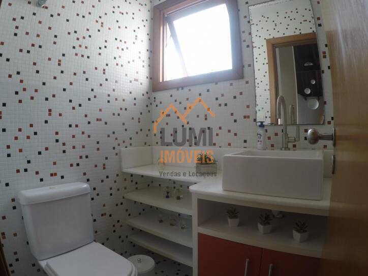 Cobertura duplex frente mar, com 4 suítes. Praia Grande