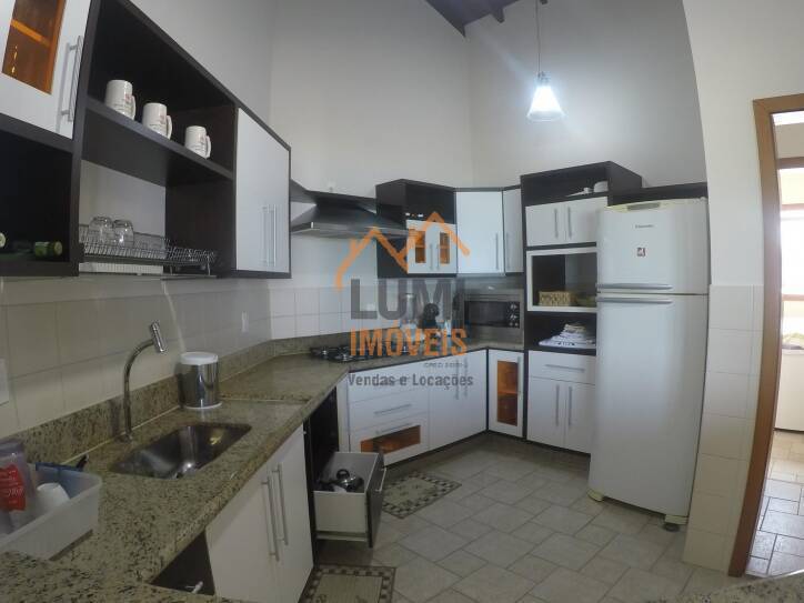 Cobertura duplex frente mar, com 4 suítes. Praia Grande