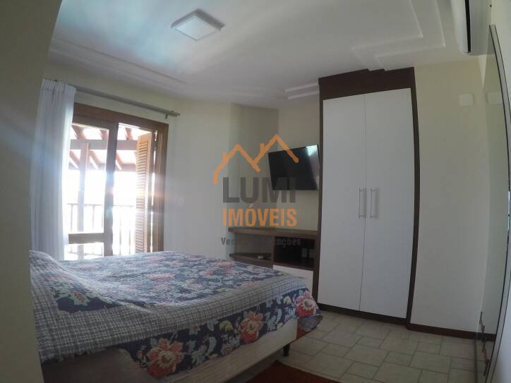 Cobertura duplex frente mar, com 4 suítes. Praia Grande