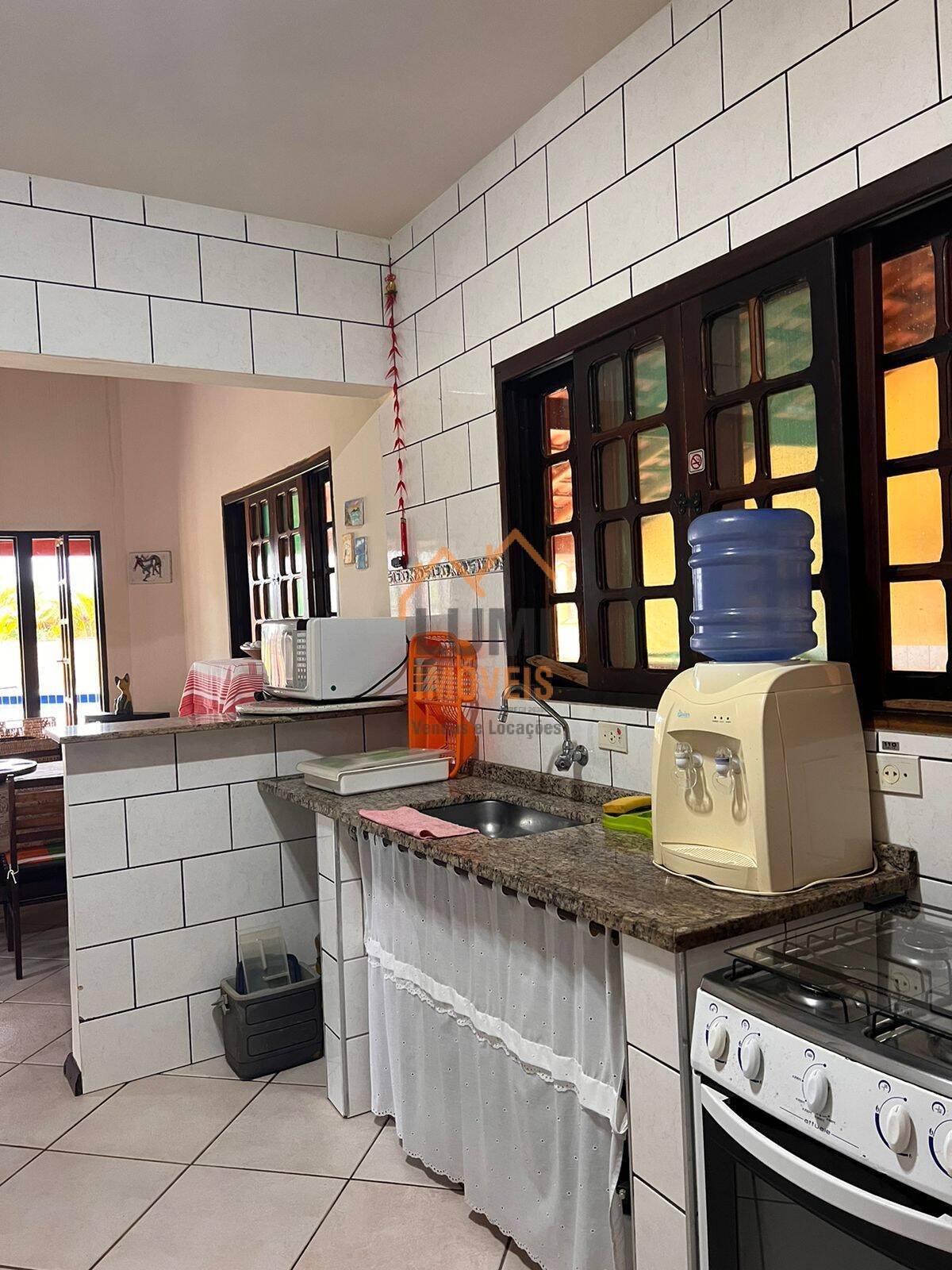 Casa - 4 dormitórios - R$ 1.200.000 - Praia da Lagoinha - Ubatuba