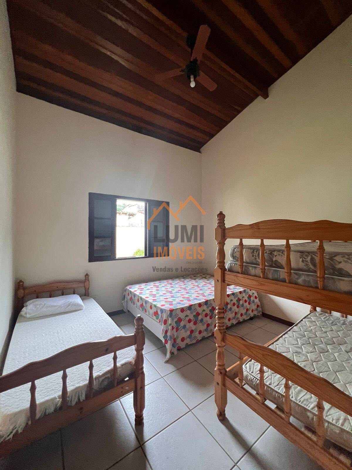 Casa - 4 dormitórios - R$ 1.200.000 - Praia da Lagoinha - Ubatuba