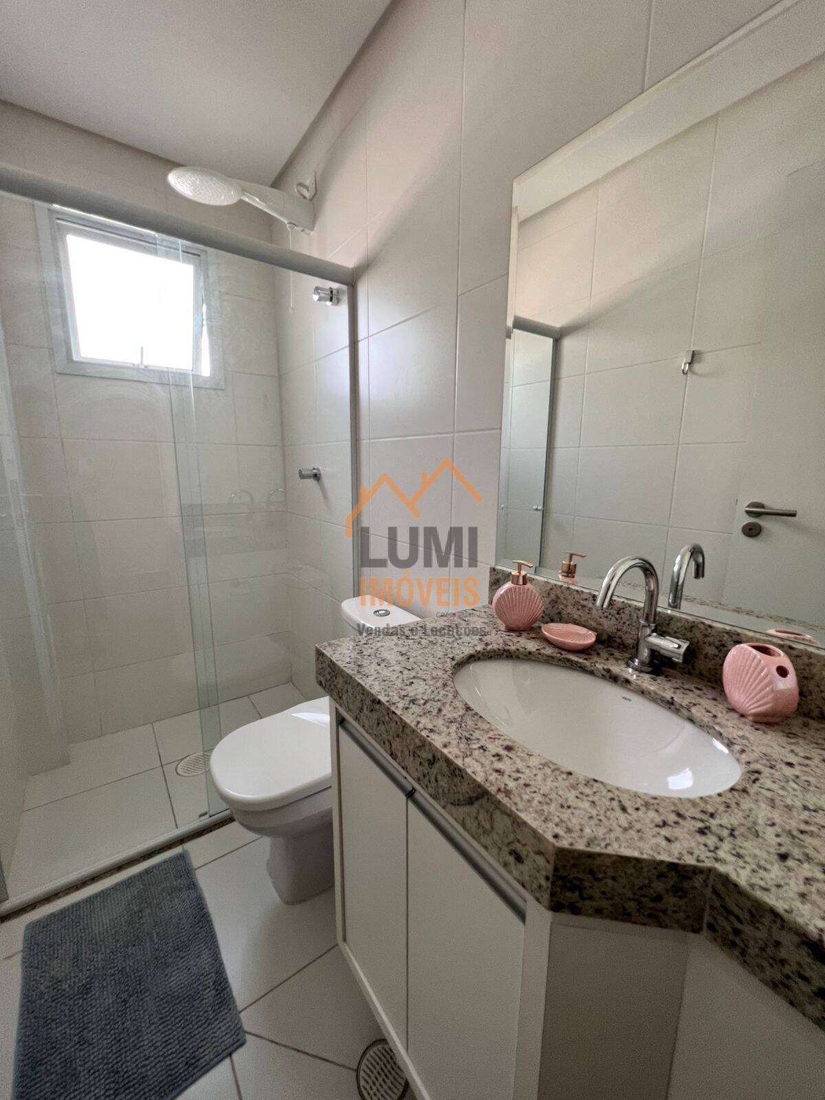 Apartamento para locação na Praia Grande . Acomoda até 7 pessoas