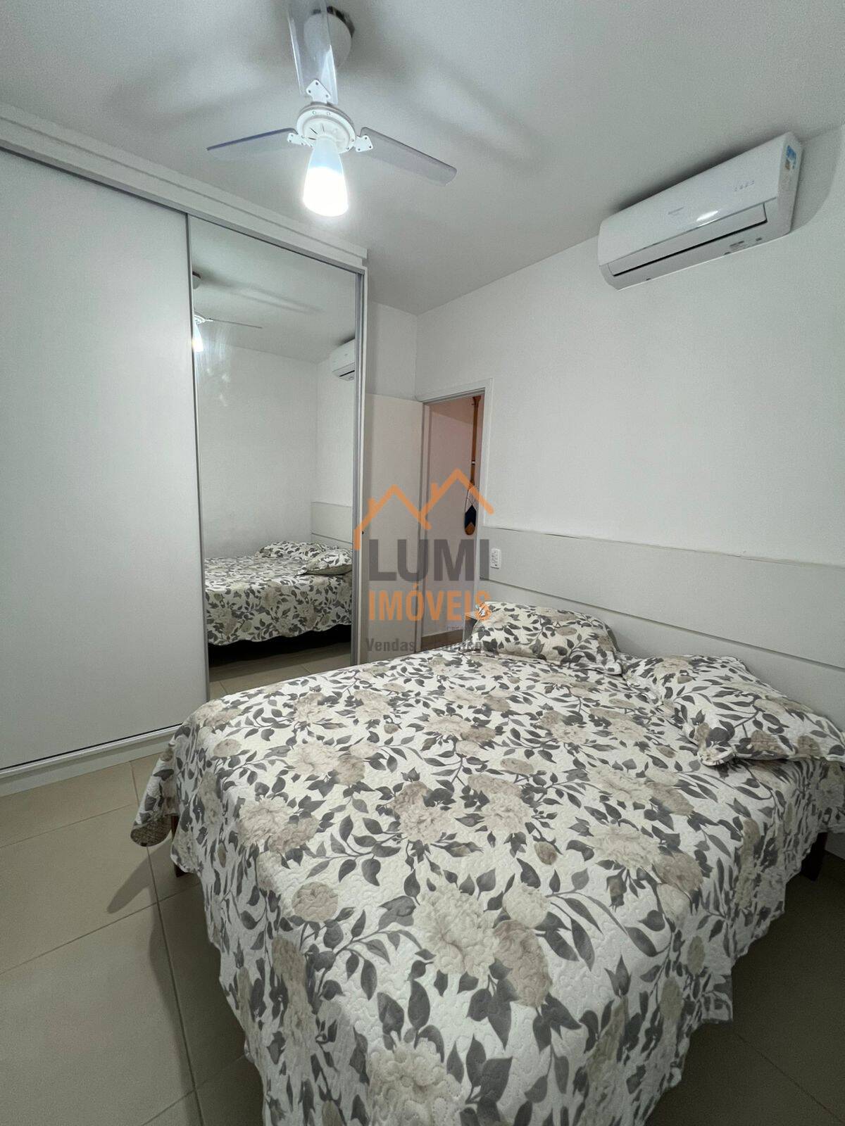 Apartamento para locação na Praia Grande . Acomoda até 7 pessoas