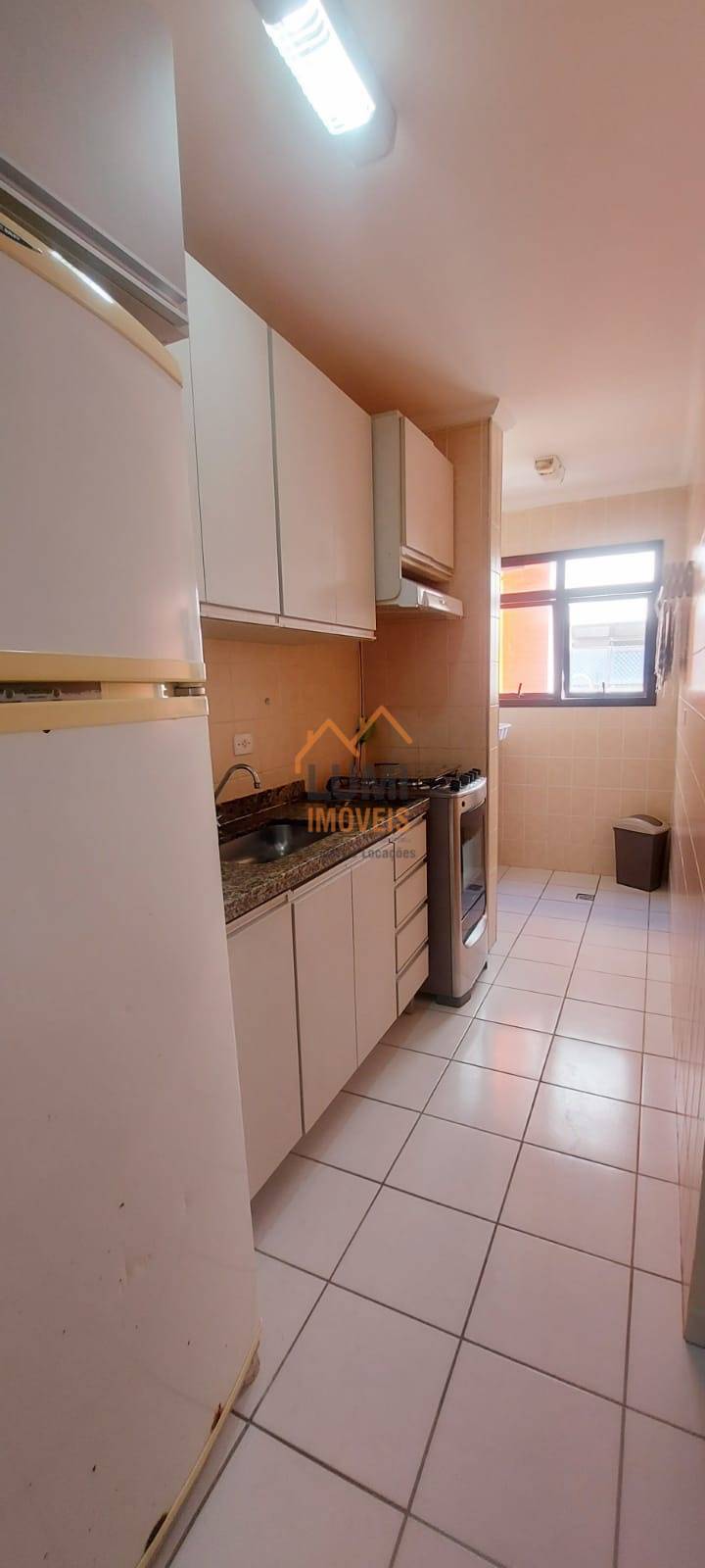 APARTAMENTO - 2 DORM - R$ 680.000 - PRAIA GRANDE - COM PISCINA