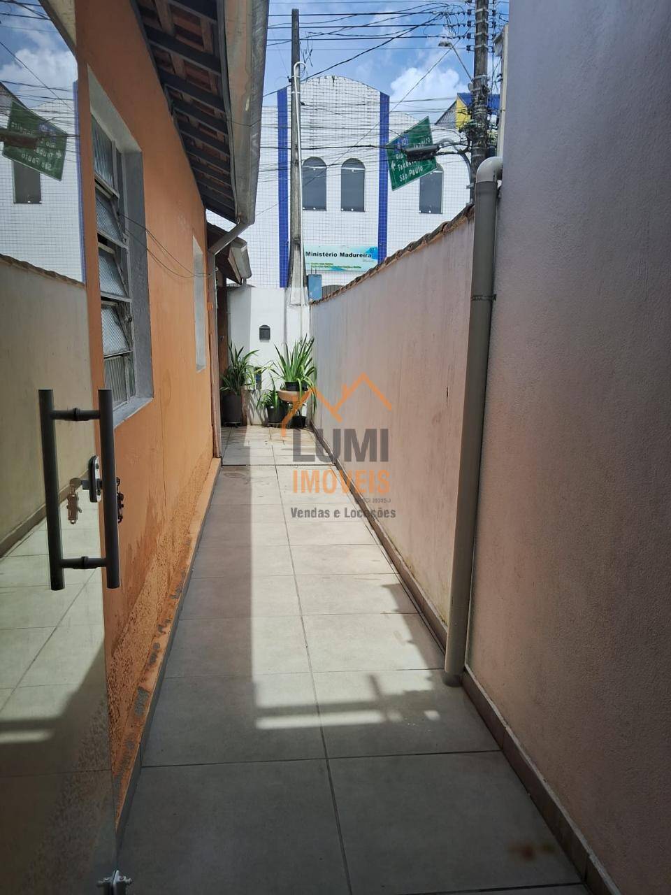 CASA 4 DORM - R$ 850.000 - CENTRO - RUA COMERCIAL - UBATUBA SP