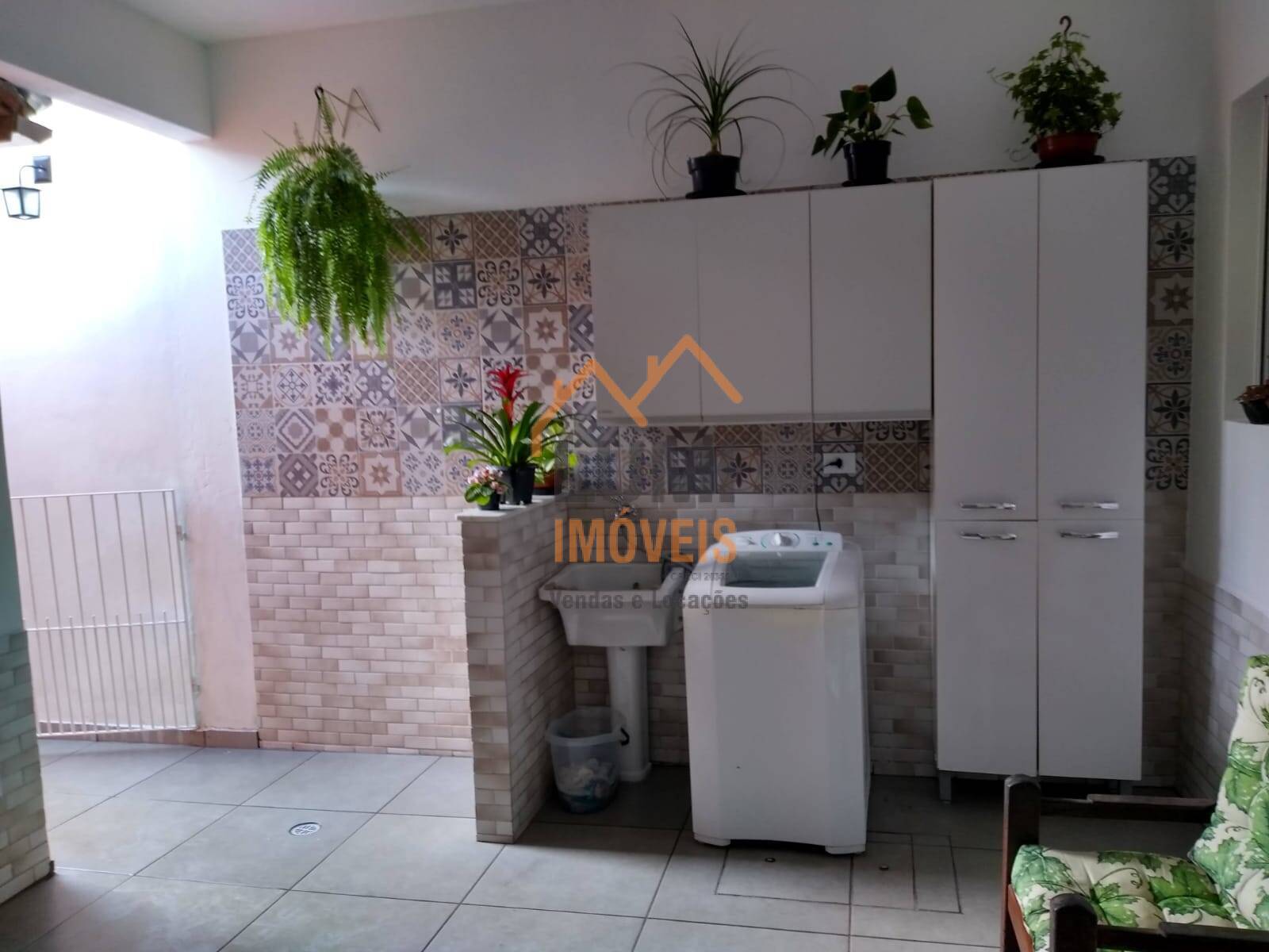 CASA 4 DORM - R$ 850.000 - CENTRO - RUA COMERCIAL - UBATUBA SP