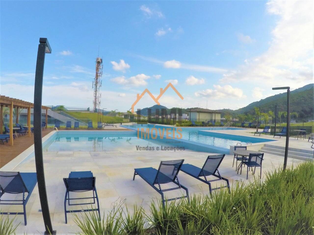 Frente mar  COBERTURA  Praia Grande 4 SUITES $ 8.010.000  Ubatuba SP