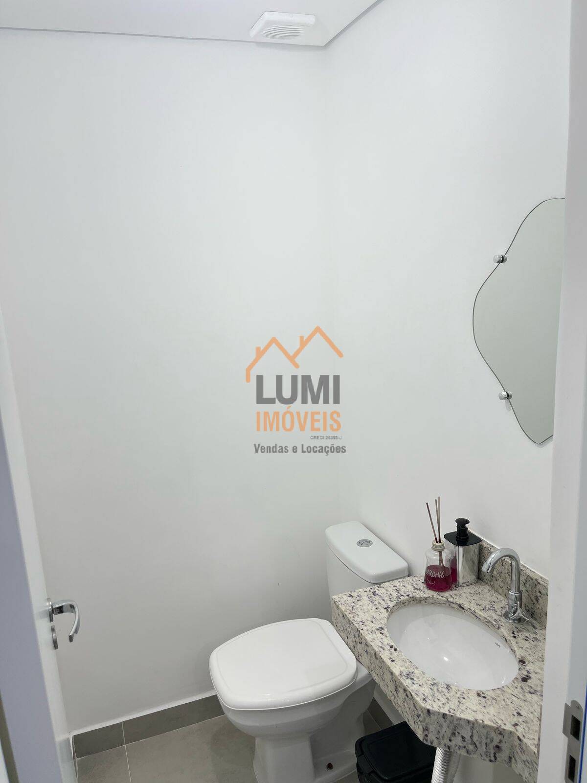 APARTAMENTO 1 DORM R$ 495.000 -MOBILIADO NOVO - PRAIA GRANDE - UBATUBA
