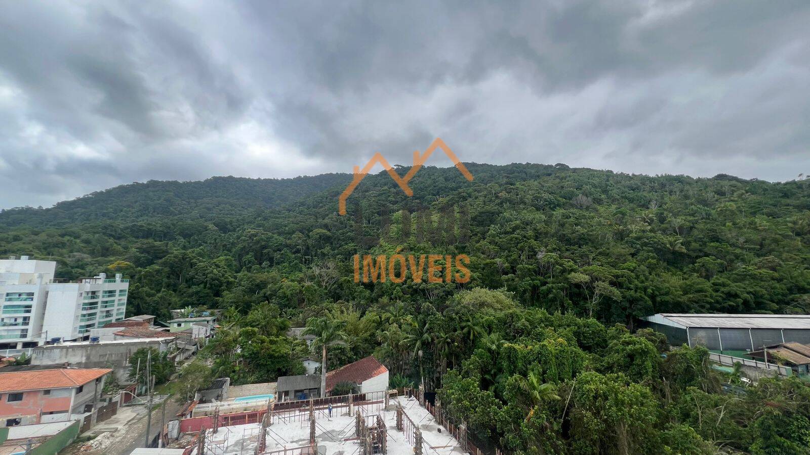 TONINHAS - STUDIO 40M2 COM LAZER $ 540.000 UBATUBA/SP