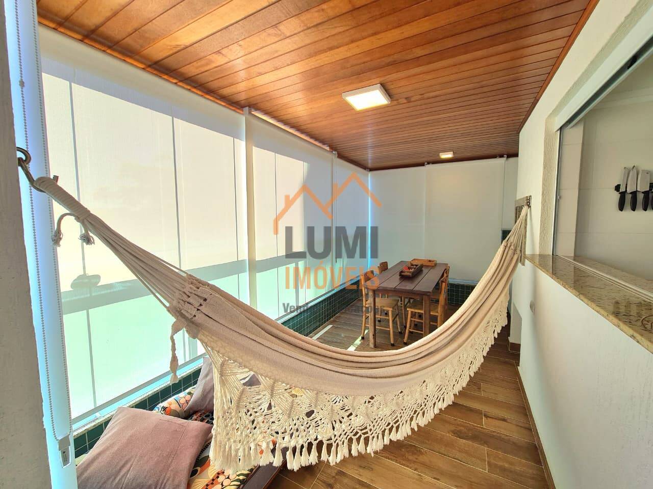 Itaguá  Apartamento 03 QUARTOS R$ 1100.000  à 150 metros da Orla da Praia.