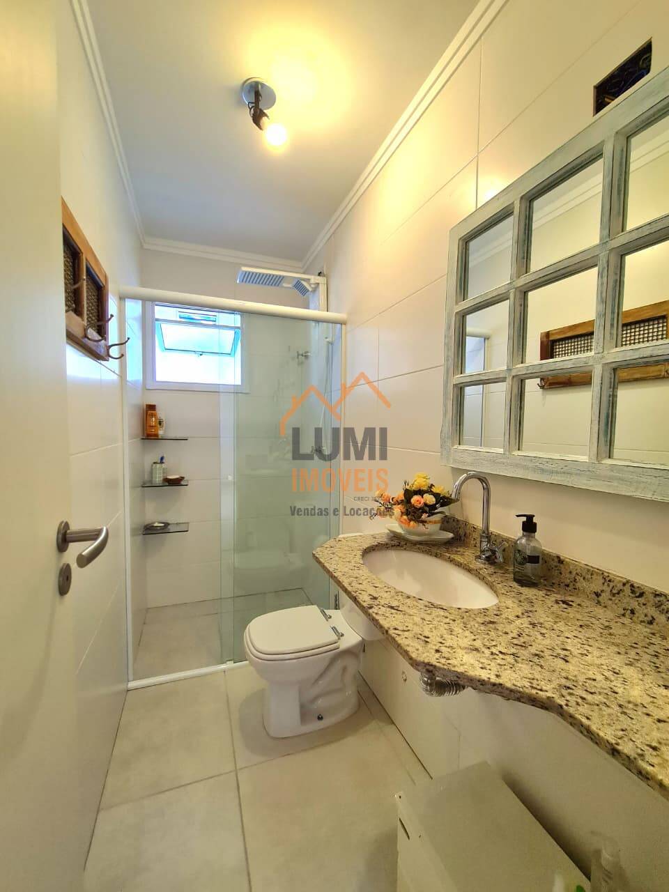 Itaguá  Apartamento 03 QUARTOS R$ 1100.000  à 150 metros da Orla da Praia.